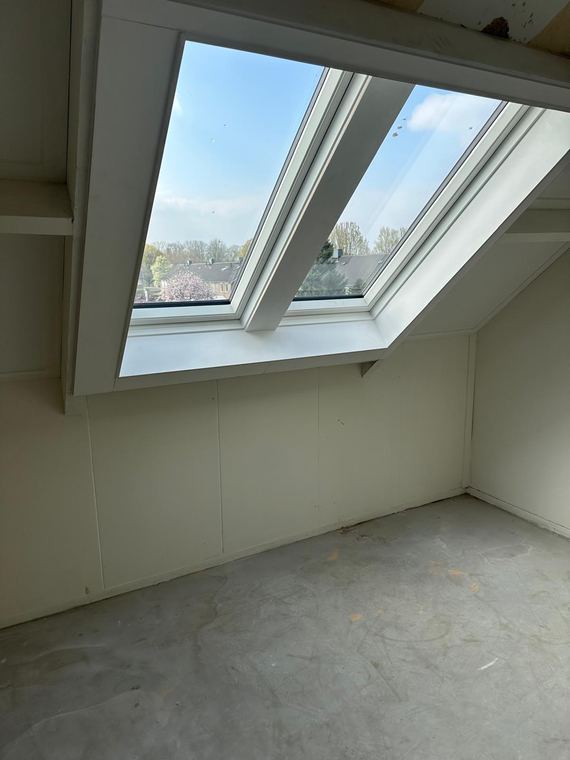 Dubbel dakraam met afgewerkte dagkanten