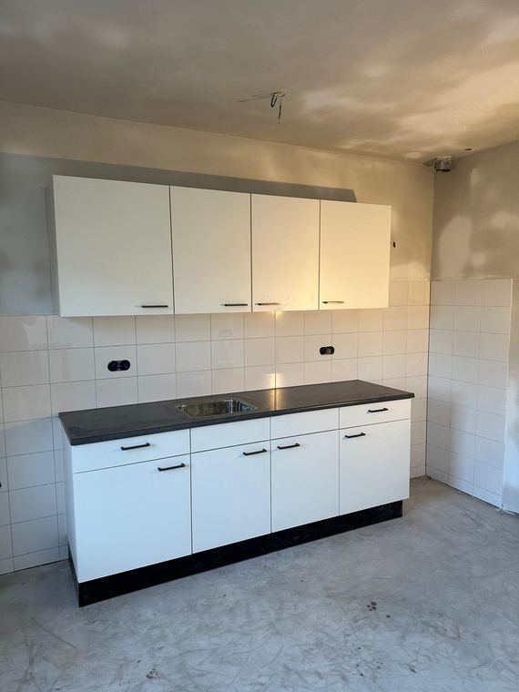 Keuken geplaatst tijdens een verbouwing